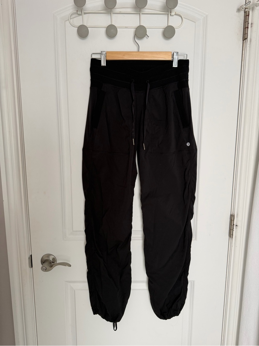 Lululemon Dance Studio Pant III *Unlined
Black size 6 - Picture 5 of 12